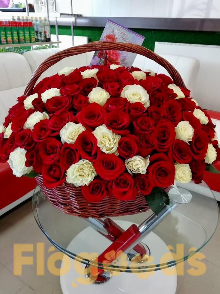 Корзина «Королеве» за 81 486 руб.